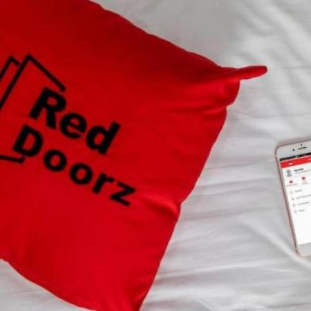 Reddoorz Near Hayam Wuruk Plaza Hotell Jakarta Eksteriør bilde
