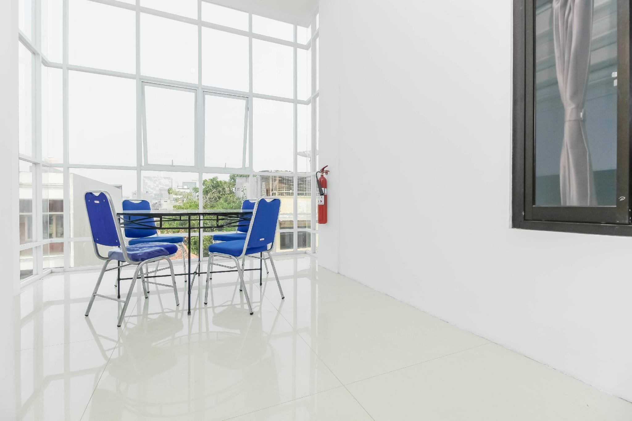 Reddoorz Near Hayam Wuruk Plaza Hotell Jakarta Eksteriør bilde